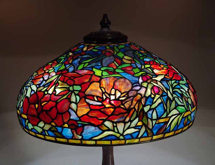 Leaded Glass & Bronze Tiffany lamp